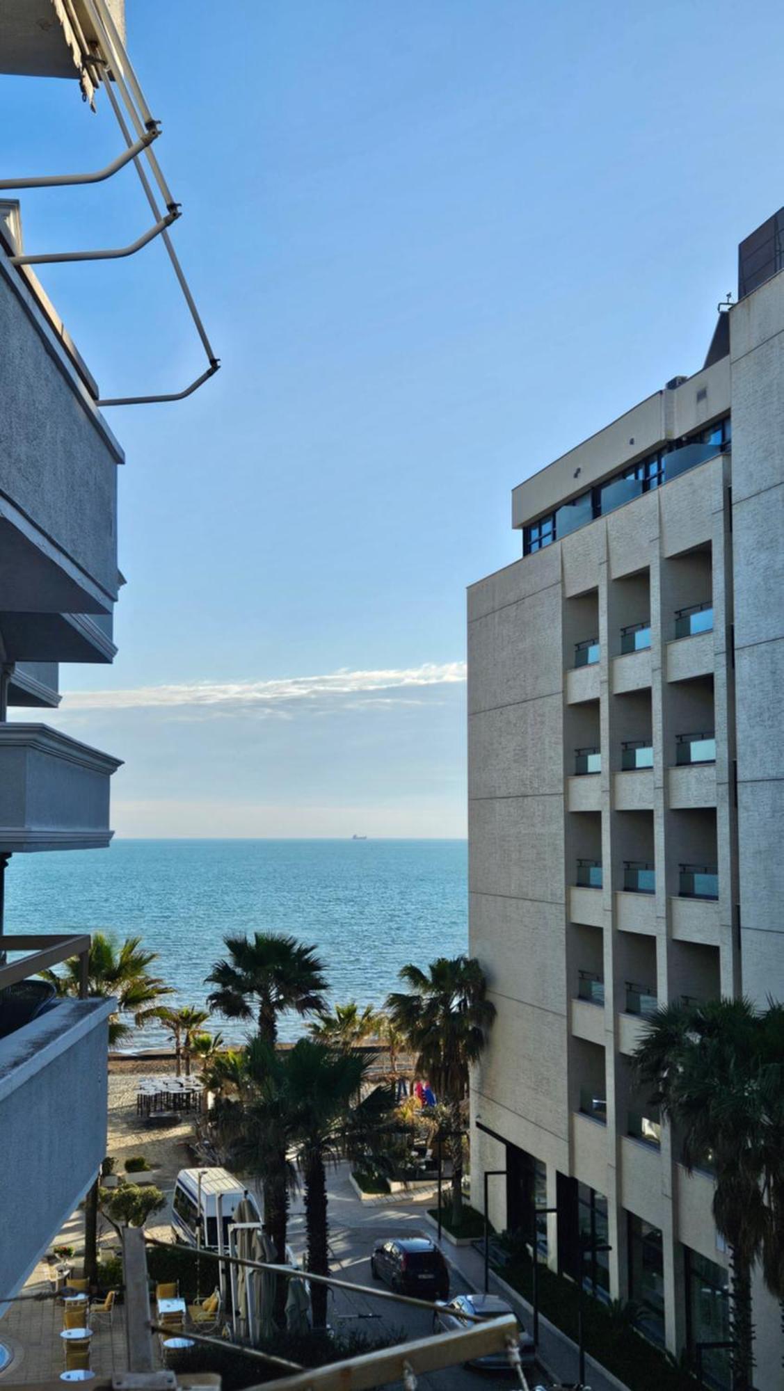 Sea View Apartament. Luxury Area In Durres Beach. 아파트 외부 사진