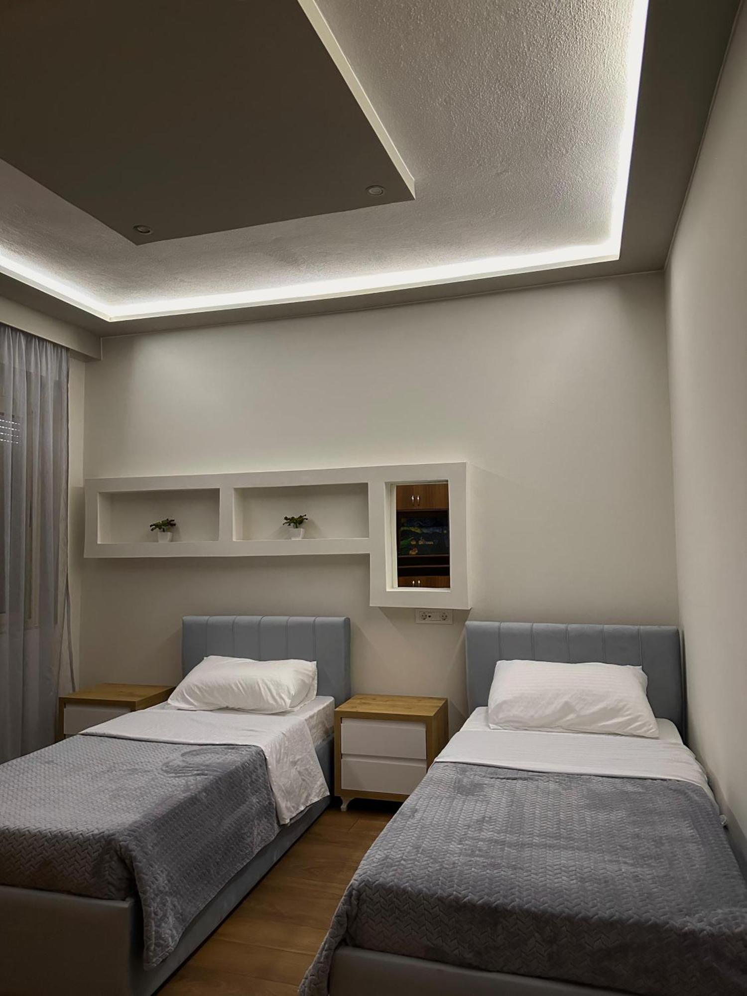 Sea View Apartament. Luxury Area In Durres Beach. 아파트 외부 사진